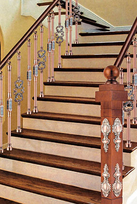 古銅立柱（zhù）