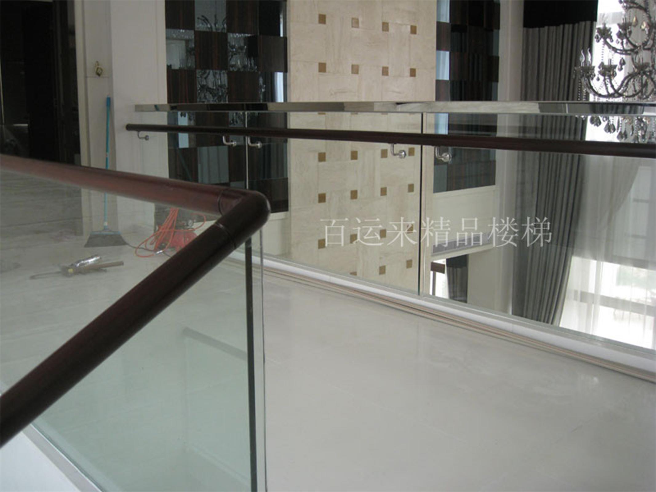 玻璃樓梯案例
