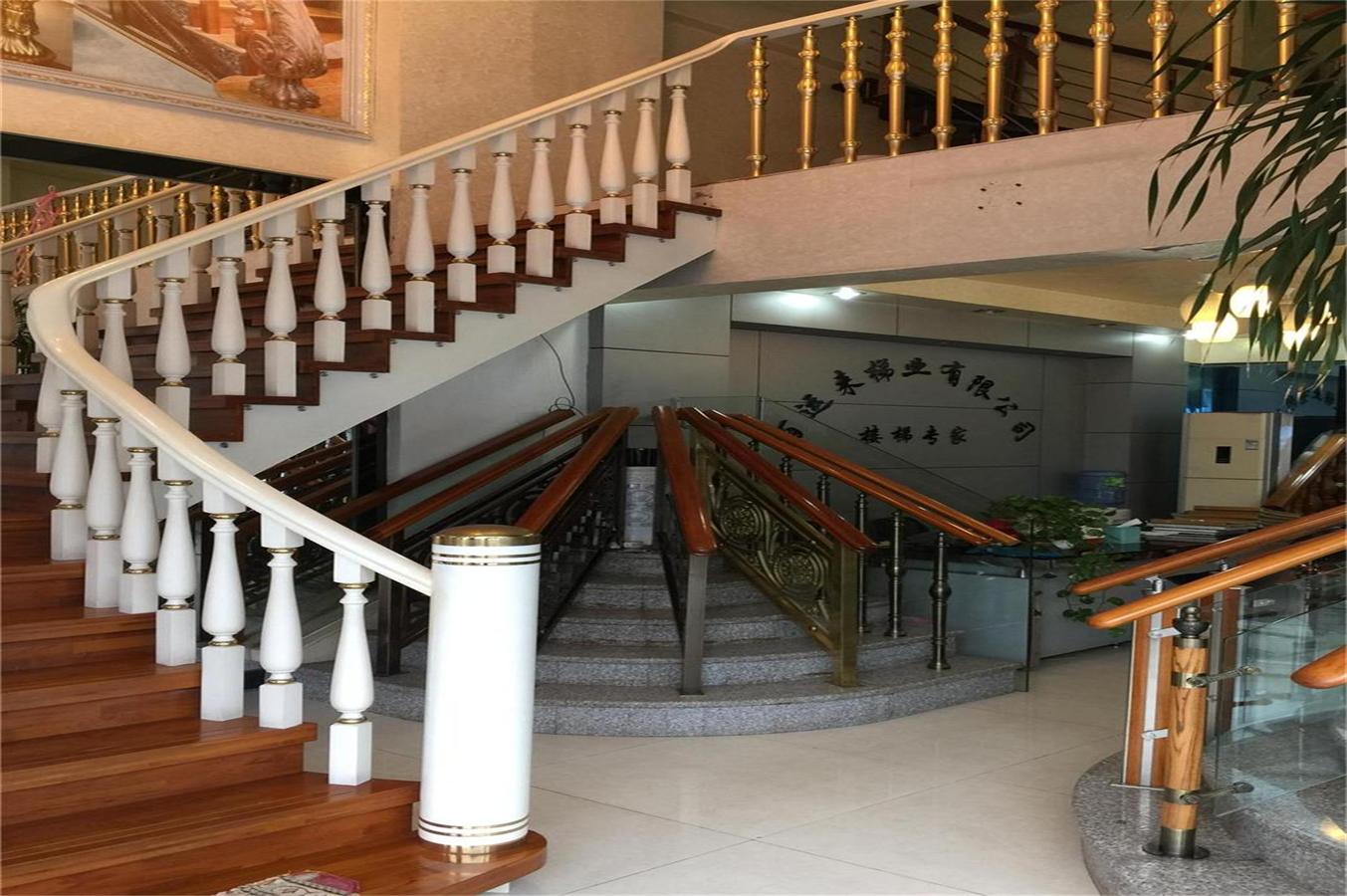 公司一（yī）角